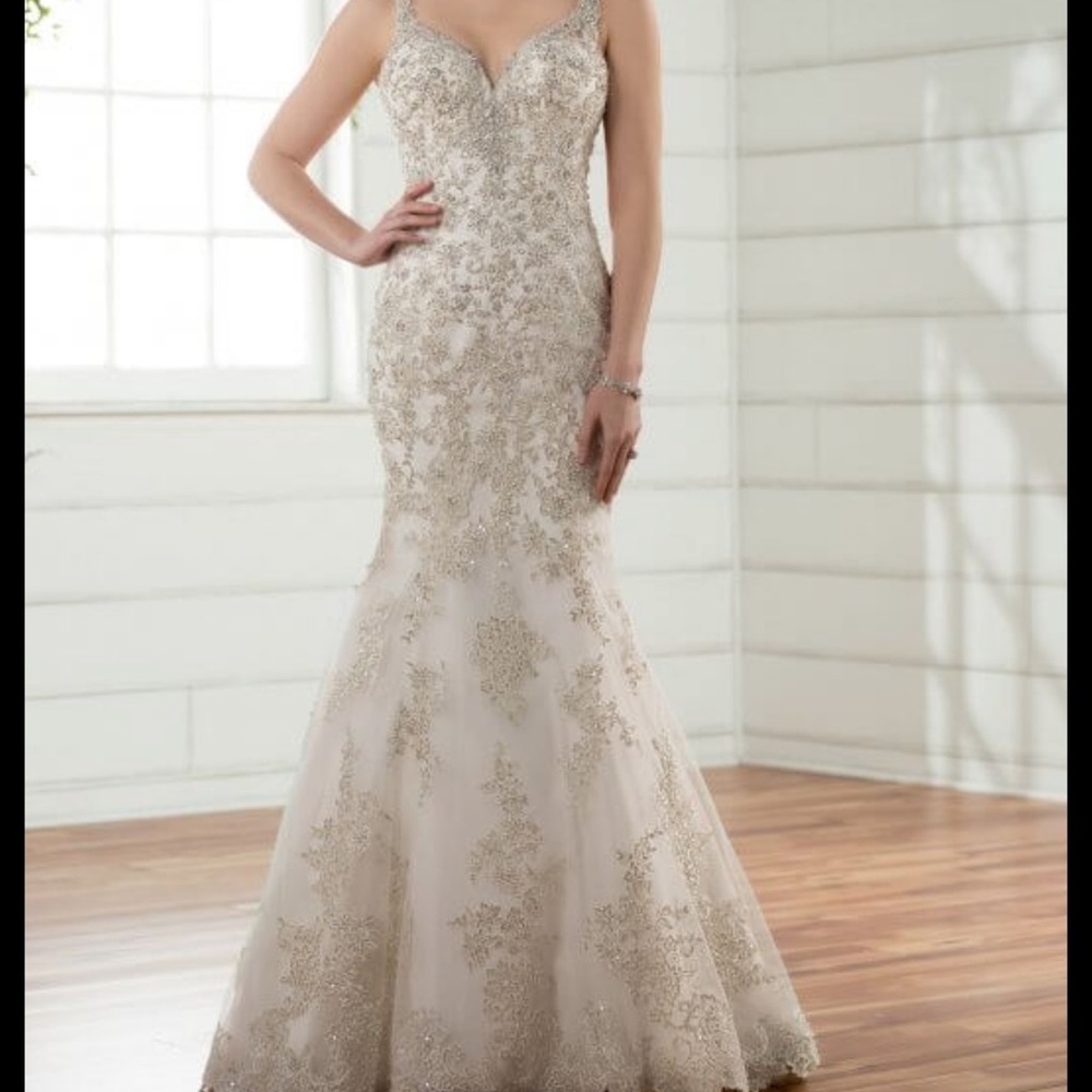 Plus Size Essence of Australia Fitted Wedding Dress